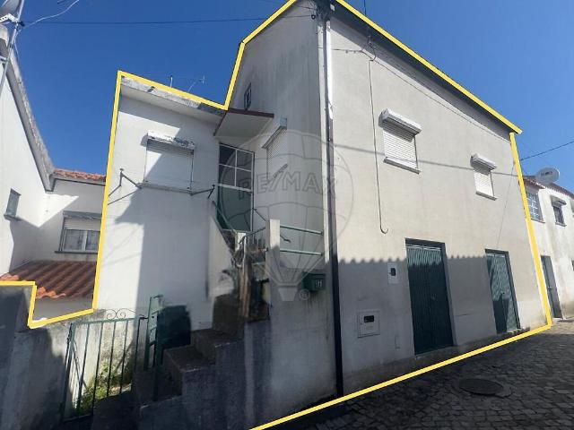 Casa venda em Covas e Vila Nova de Oliveirinha, Tábua