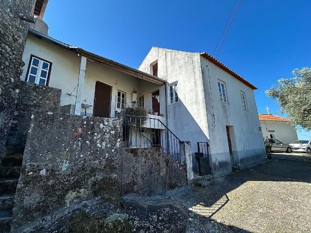 Casa venda em Covas e Vila Nova de Oliveirinha, Tábua