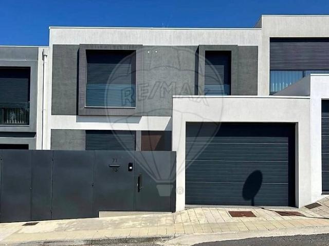 Casa venda em Gondivai, Matosinhos