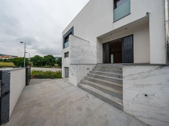 Casa venda em Este (São Pedro e São Mamede), Braga