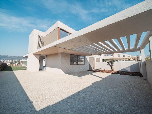 Casa venda em Felgueiras, Pombeiro De Ribavizela
