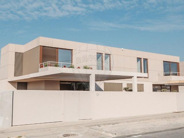 Casa venda em Felgueiras, Pombeiro De Ribavizela