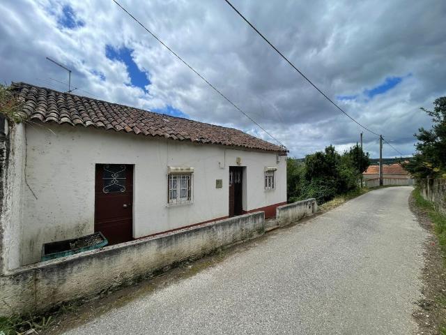 Casa venda em Alqueidão de Santo Amaro, Rego Da Murta