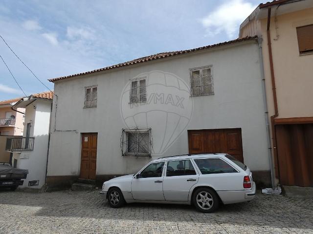 Casa venda em Ferreirim, Lamego