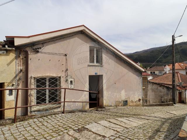 Casa venda em Góis, Coimbra