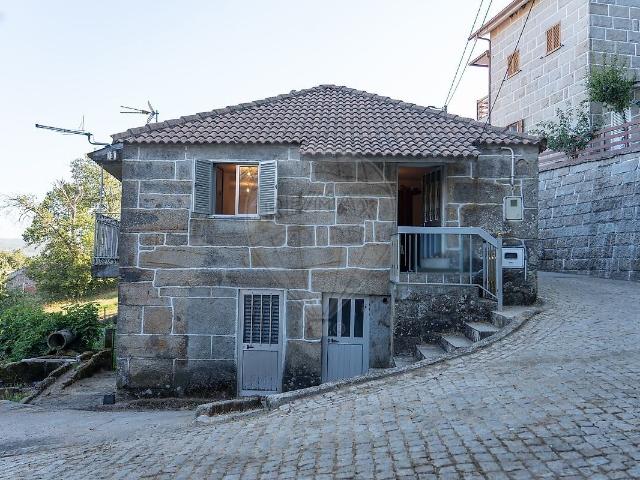 Casa venda em Gosende, Castro Daire