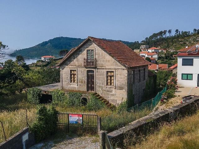 Casa venda em Guardão, Tondela