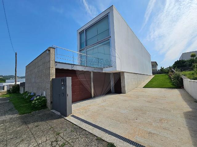 Casa venda em Guilhadeses e Santar, Arcos de Valdevez