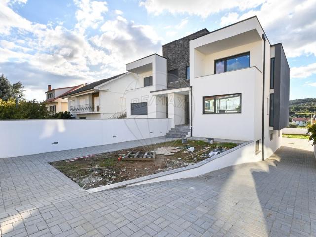 Casa venda em Lamas, Bragança