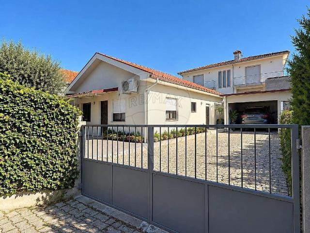 Casa venda em Margaride (Santa Eulália), Várzea, Lagares, Varziela e Moure, Felgueiras