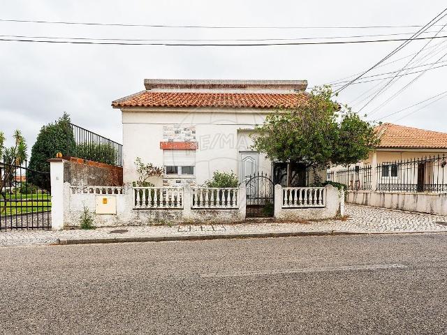 Casa venda em Gaeiras, Marinha Grande
