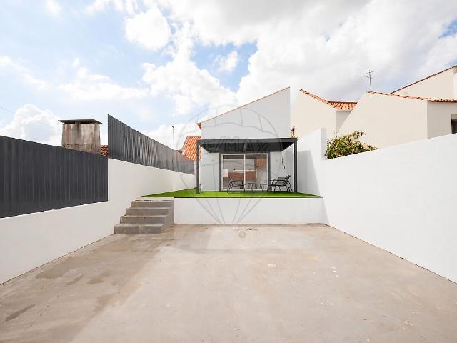 Casa venda em Fundo da Légua, Várzea, Aliviada e Folhada