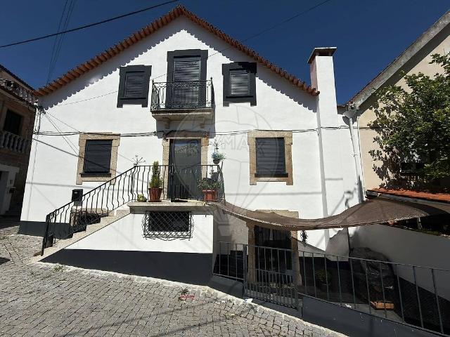Casa venda em Paranhos, Seia