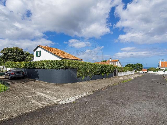 Casa venda em Pico da Pedra, Ribeira Grande