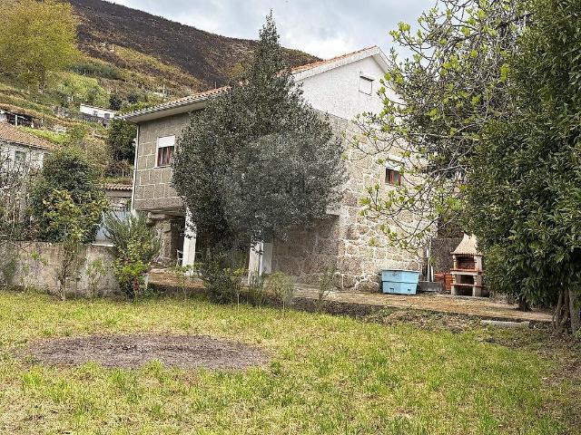 Casa venda em Azias, Grovelas São João Evangelista