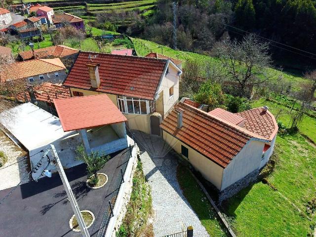 Casa venda em Portela e Extremo, Arcos de Valdevez