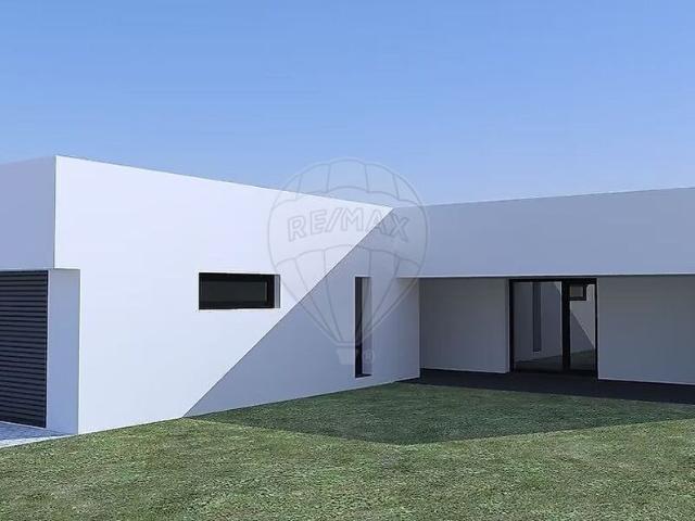 Casa venda em Porto De Mós, Leiria