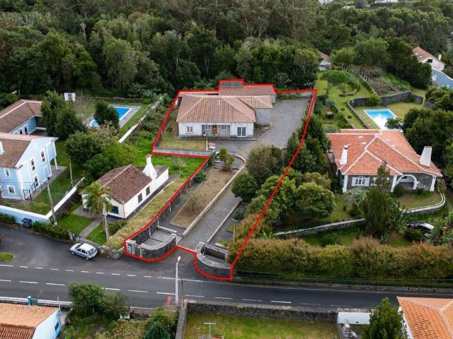 Casa venda em São Carlos, Angra do Heroísmo
