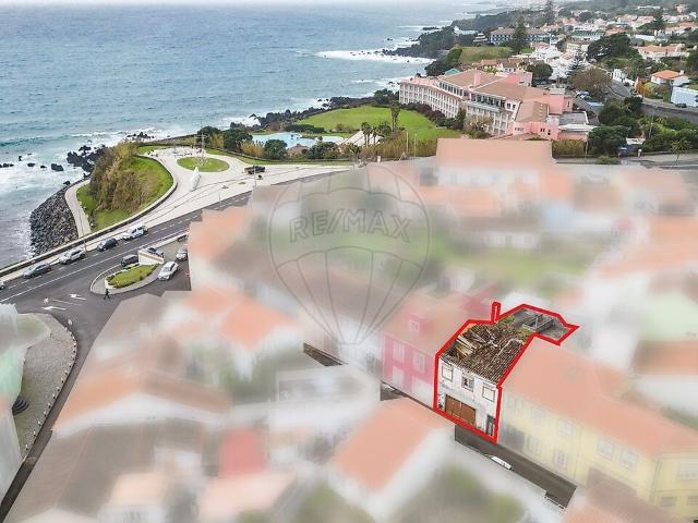 Casa venda em Angra (São Pedro), Angra do Heroísmo