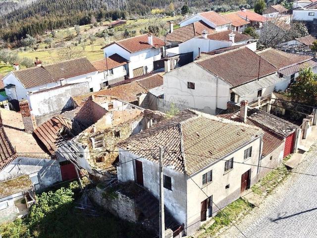 Casa venda em São Pedro de Alva e São Paio de Mondego, Penacova