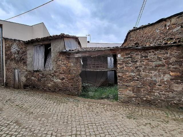 Casa venda em São Pedro de Sarracenos, Bragança