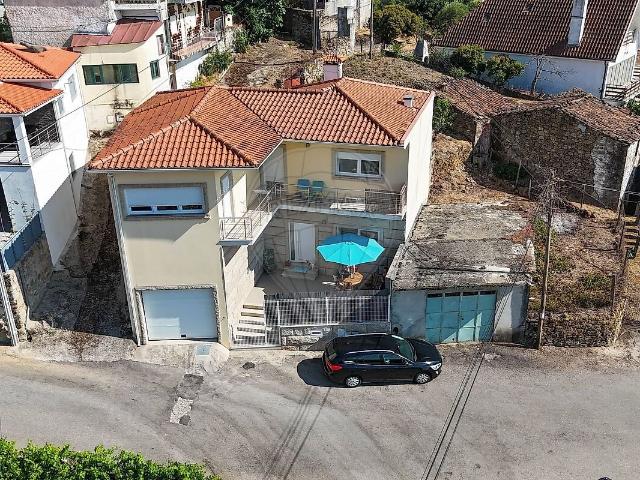 Casa venda em Sanfins do Douro, Alijó