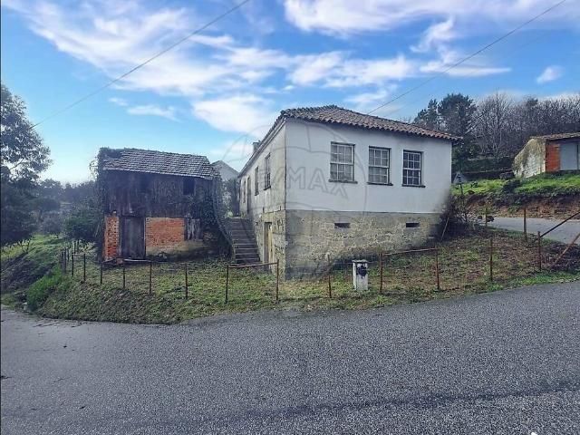 Casa venda em Santiago de Besteiros, Tondela