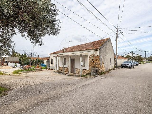 Casa venda em Ortigosa, Leiria