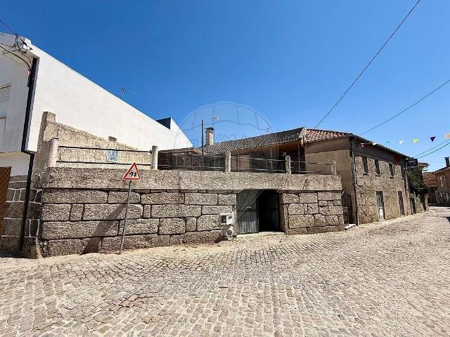 Casa venda em Souto de Aguiar da Beira e Valverde, Aguiar da Beira