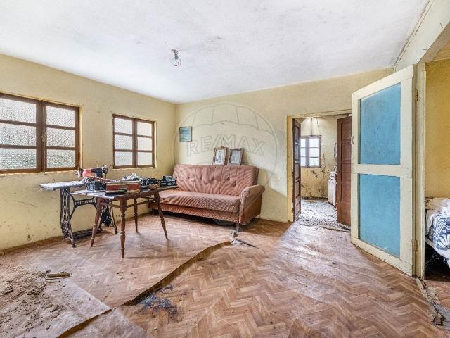 Casa venda em Gogide, Covas