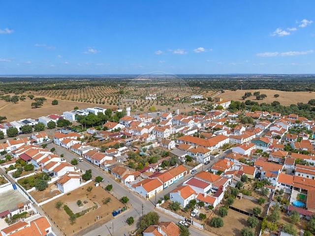 Casa venda em Torre de Coelheiros, Évora