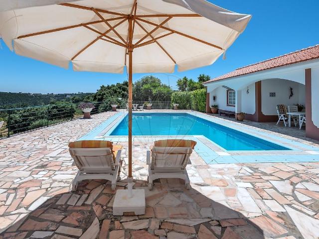 Casa venda em Usseira, Óbidos