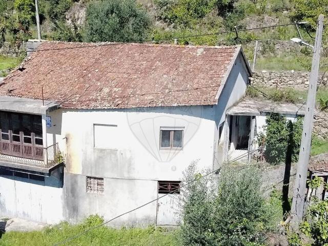 Casa venda em Valadares, São Pedro do Sul