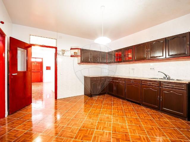 Casa venda em Vieira de Leiria, Marinha Grande