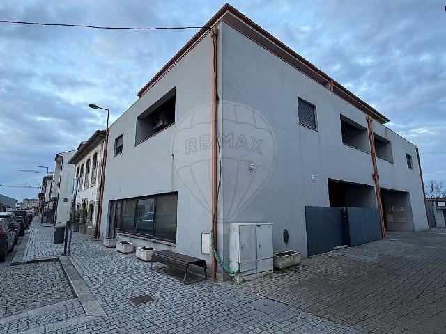 Casa venda em Vila Cova da Lixa e Borba de Godim, Felgueiras