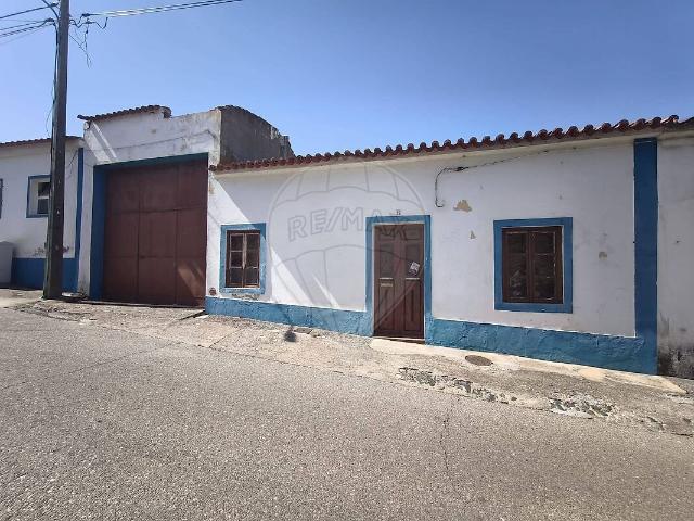 Casa venda em Bairro Doutor Alfredo Caetano da Silva, Vidigueira