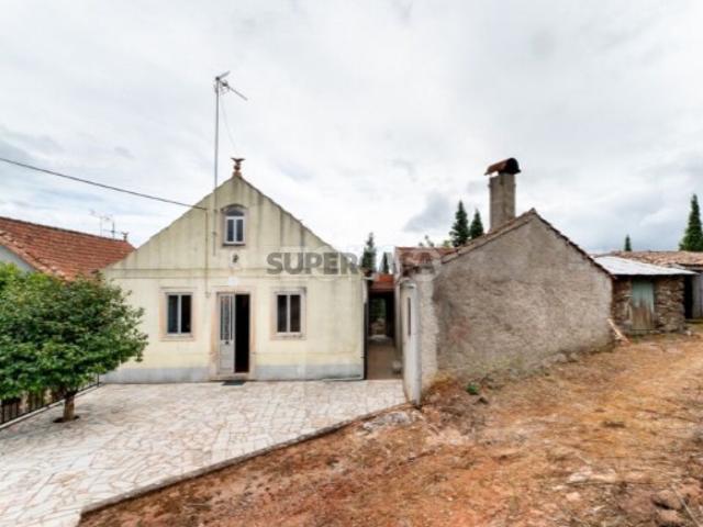 Casa venda em Almofala de Baixo, Figueiró Dos Vinhos