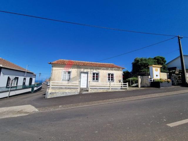 Casa venda em Açores, Altares
