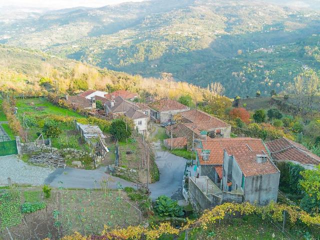 Casa venda em Torna-o-Rego, Baião
