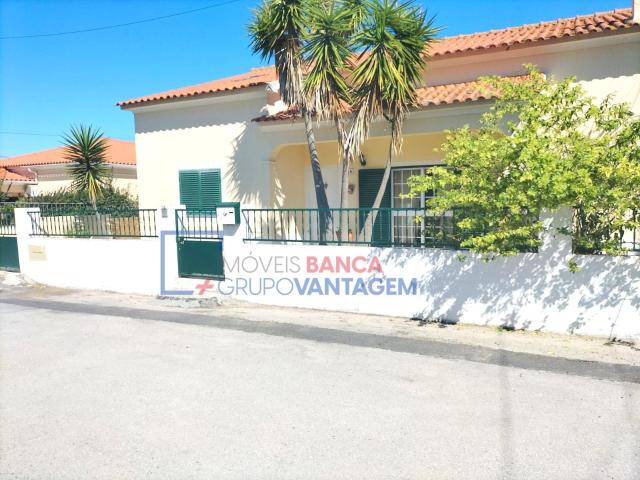 Casa venda em Azeitão (São Lourenço e São Simão), Setúbal