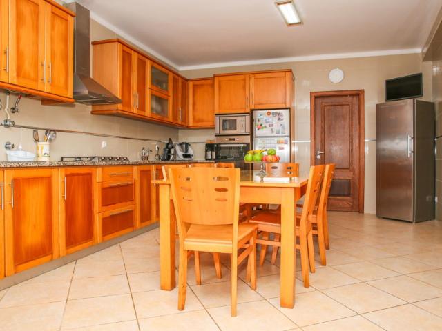Casa venda em Alenquer (Santo Estêvão e Triana), Alenquer