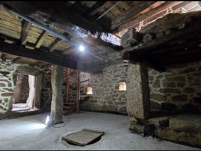 Casa venda em Castelo Branco, Caria