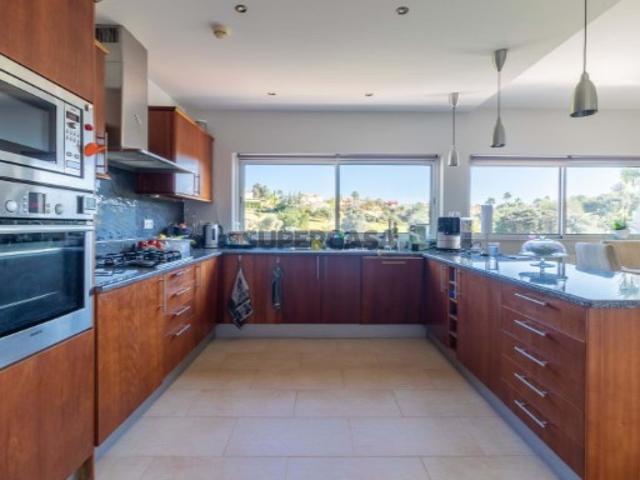 Casa venda em Estômbar, Faro