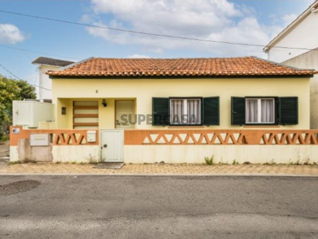 Casa venda em Marinha Grande, Leiria
