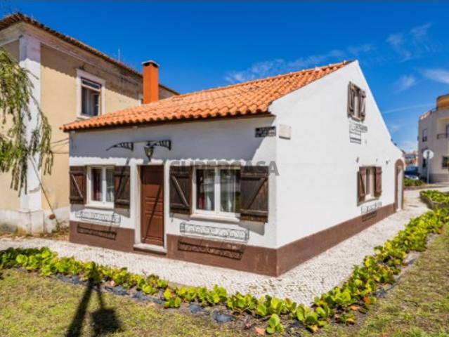 Casa venda em Marinha Grande, Leiria