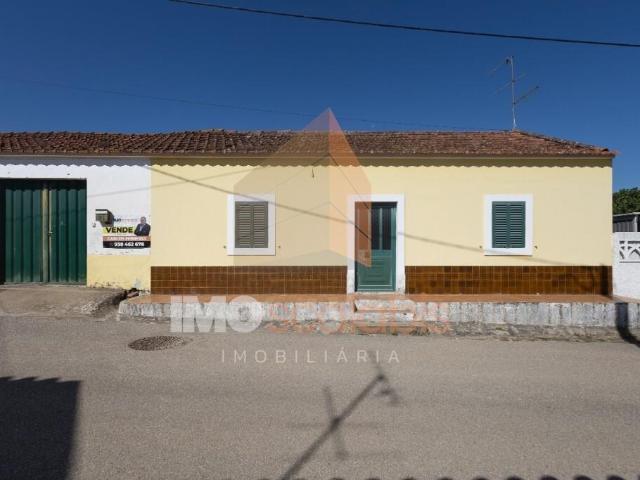 Casa venda em Almoster, Santarém