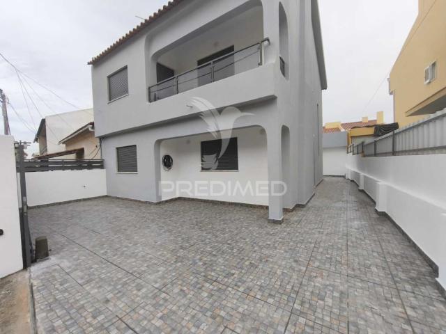 Casa venda em Fanqueiro, Seixal