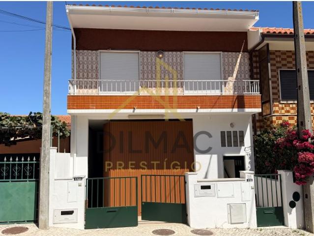 Casa venda em Portela da Azóia, Santiago Dos Velhos