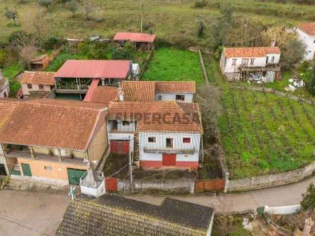 Casa venda em Coimbrã, Almalaguês