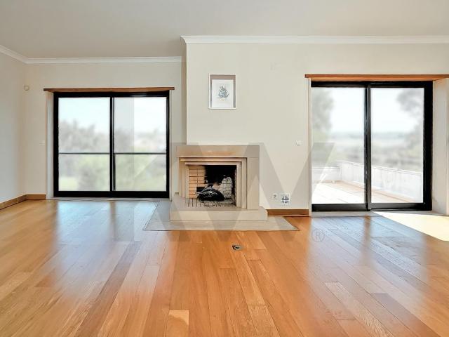 Casa alugar em Ribeira Acima, Oeiras